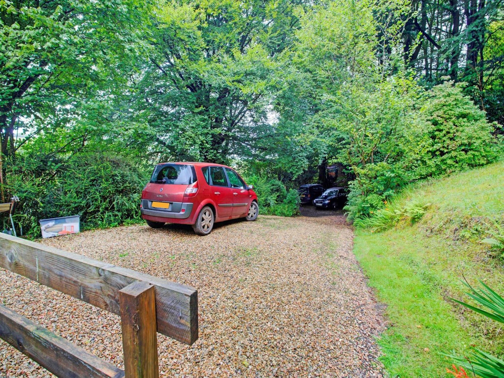 Hill View Holiday Home With Garden 汤顿 外观 照片